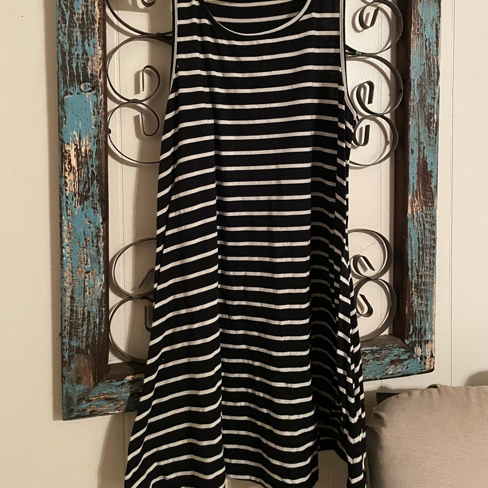 Medium dress